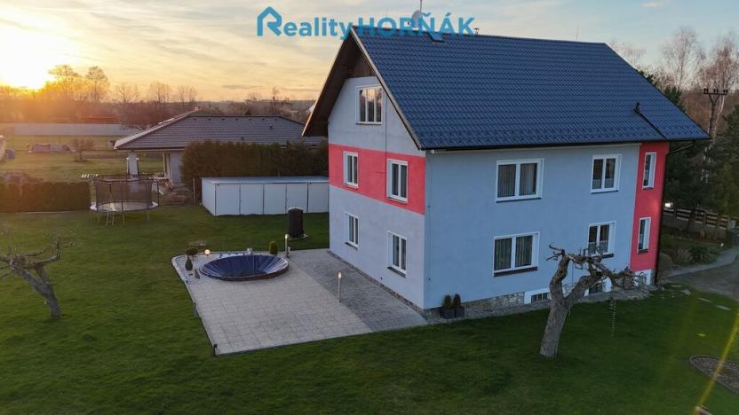 Prodej rodinného domu, Stádlec, 360 m2