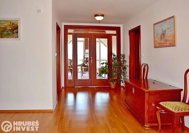 Prodej rodinného domu, Horní Jelení, Dvorská, 380 m2