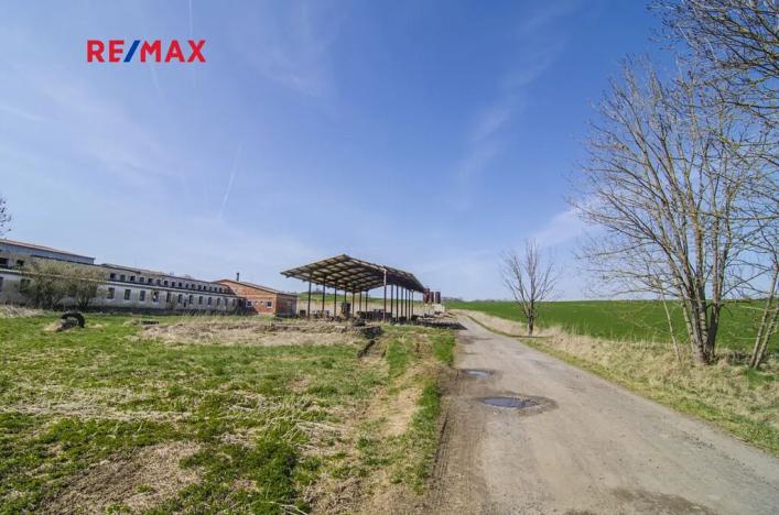 Prodej výrobních prostor, Radkov, 13527 m2