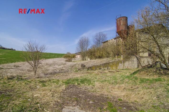 Prodej výrobních prostor, Radkov, 13527 m2