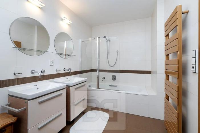 Prodej bytu 6+kk a větší, Průhonice, Uhříněveská, 264 m2