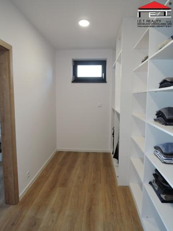 Prodej rodinného domu, Mezouň, 210 m2