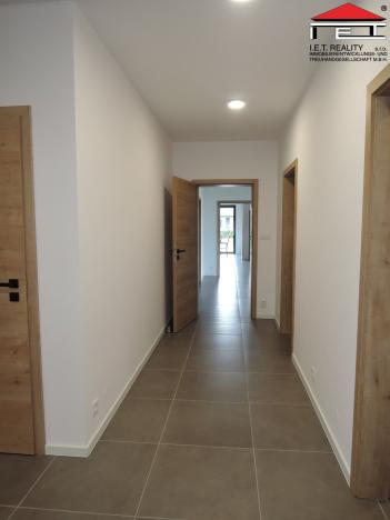 Prodej rodinného domu, Mezouň, 210 m2