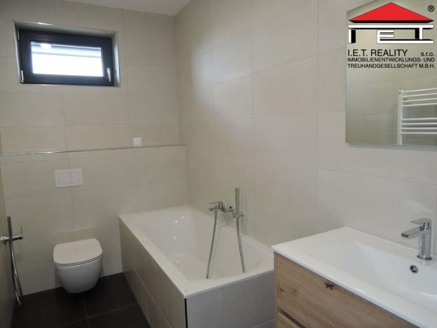 Prodej rodinného domu, Mezouň, 210 m2