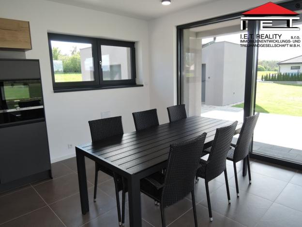 Prodej rodinného domu, Mezouň, 210 m2