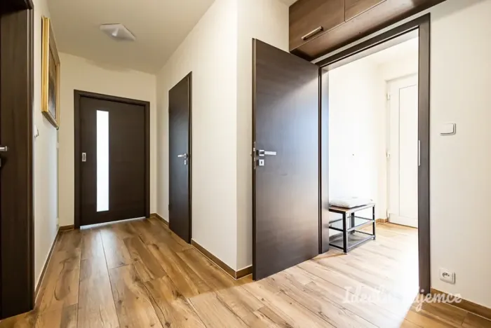 Pronájem bytu 3+kk, Hovorčovice, Střední, 76 m2