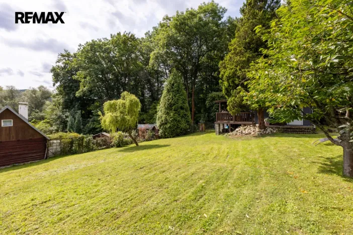Prodej zahrady, Karlovy Vary, 555 m2