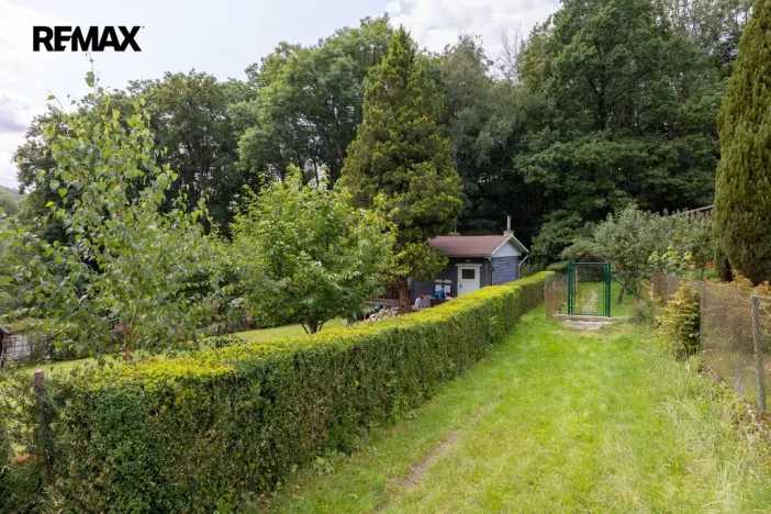 Prodej zahrady, Karlovy Vary, 555 m2
