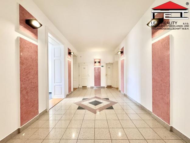 Pronájem kanceláře, Brno - Brno-město, Šilingrovo náměstí, 527 m2