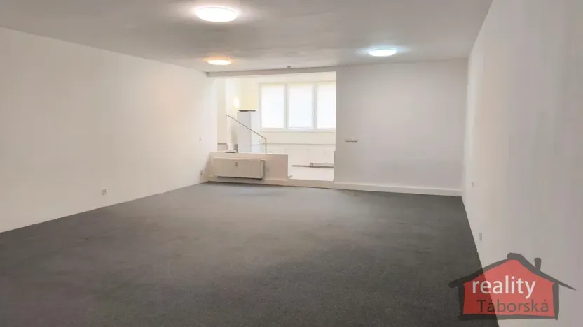 Prodej atypického bytu, Nupaky, 88 m2