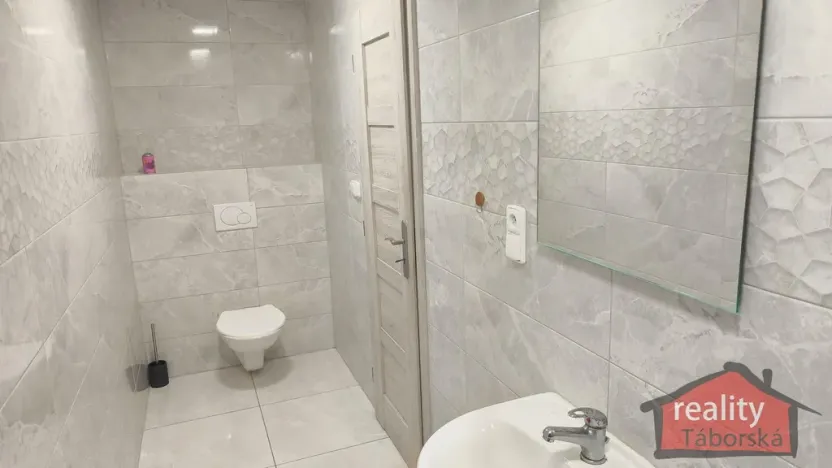 Prodej atypického bytu, Nupaky, 88 m2