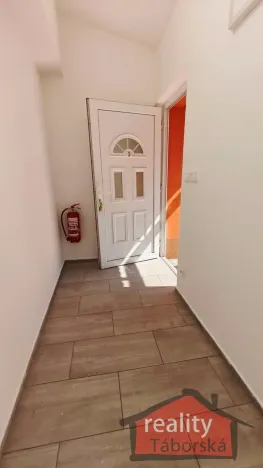 Prodej atypického bytu, Nupaky, 88 m2