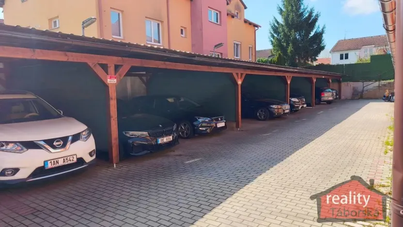 Prodej atypického bytu, Nupaky, 88 m2