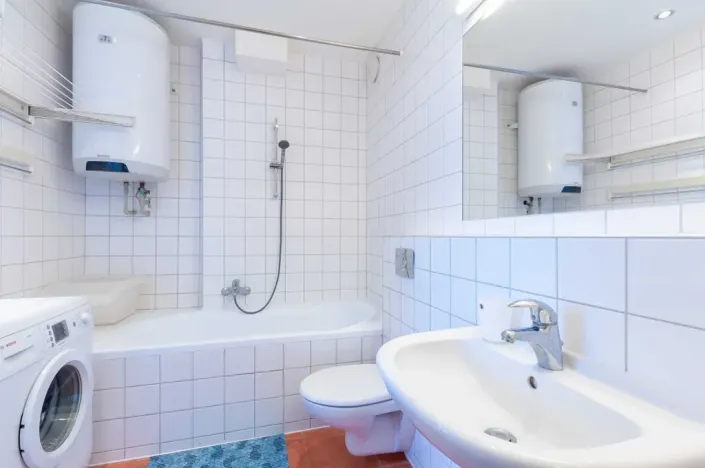 Pronájem bytu 2+kk, Praha - Holešovice, Jateční, 49 m2