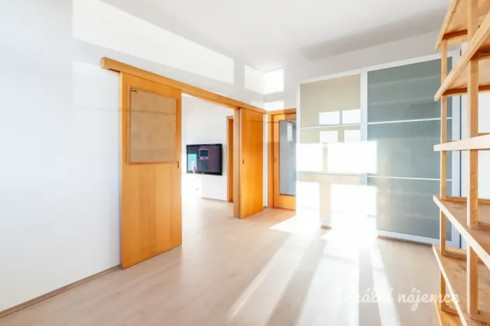 Pronájem bytu 2+kk, Praha - Holešovice, Jateční, 49 m2