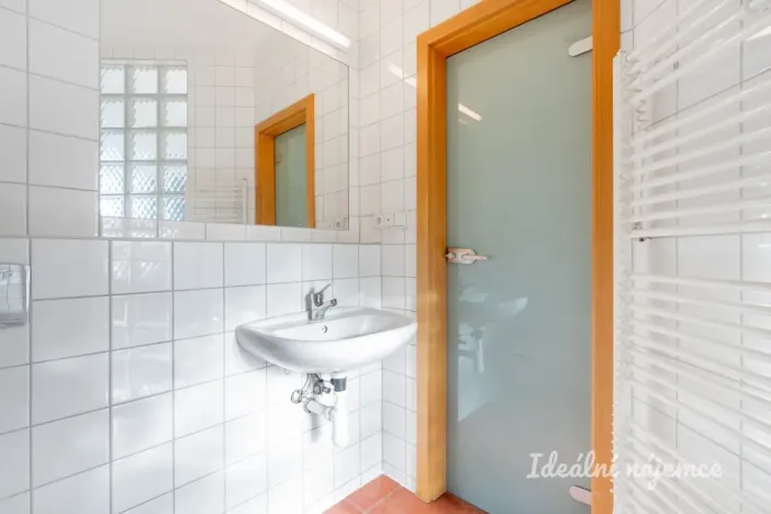 Pronájem bytu 2+kk, Praha - Holešovice, Jateční, 49 m2