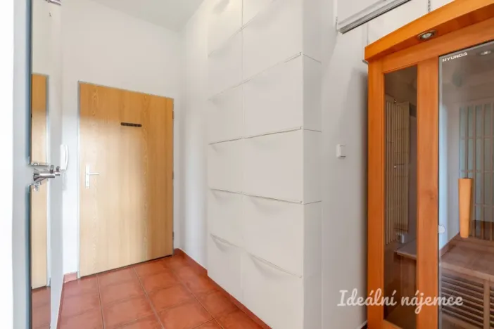 Pronájem bytu 2+kk, Praha - Holešovice, Jateční, 49 m2