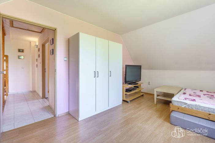 Prodej rodinného domu, Sokolov, Slovenská, 150 m2