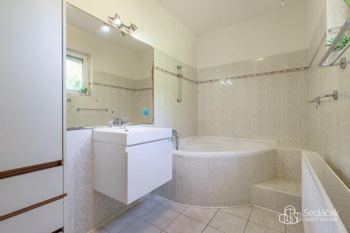 Prodej rodinného domu, Sokolov, Slovenská, 150 m2