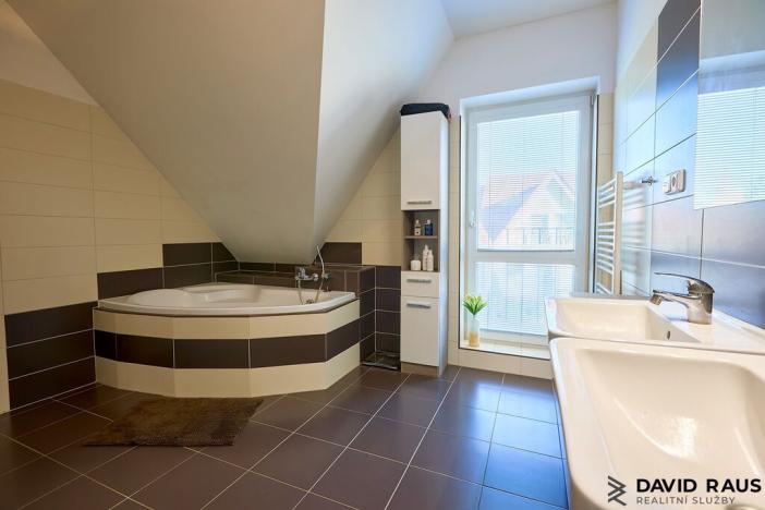 Prodej rodinného domu, Syrovice, 139 m2