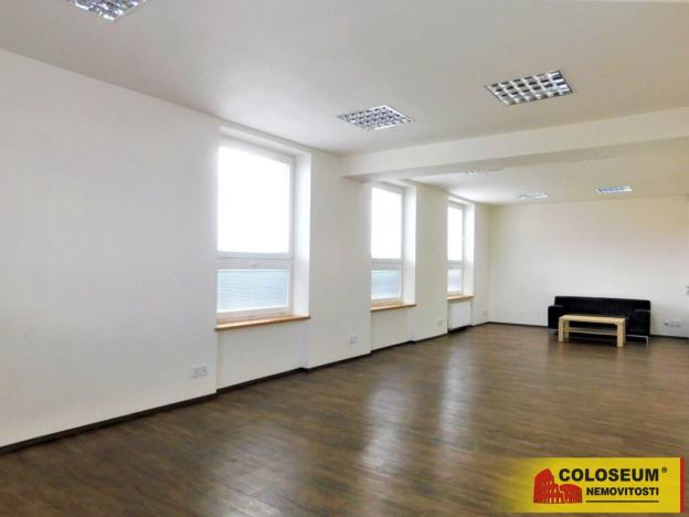 Pronájem kanceláře, Znojmo - Oblekovice, 62 m2