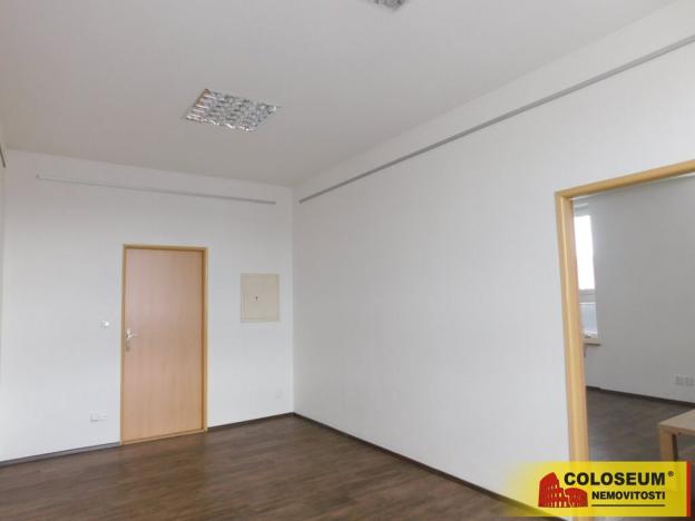 Pronájem kanceláře, Znojmo - Oblekovice, 62 m2