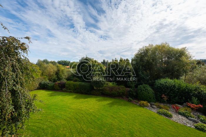 Pronájem vily, Statenice, U Školy, 364 m2