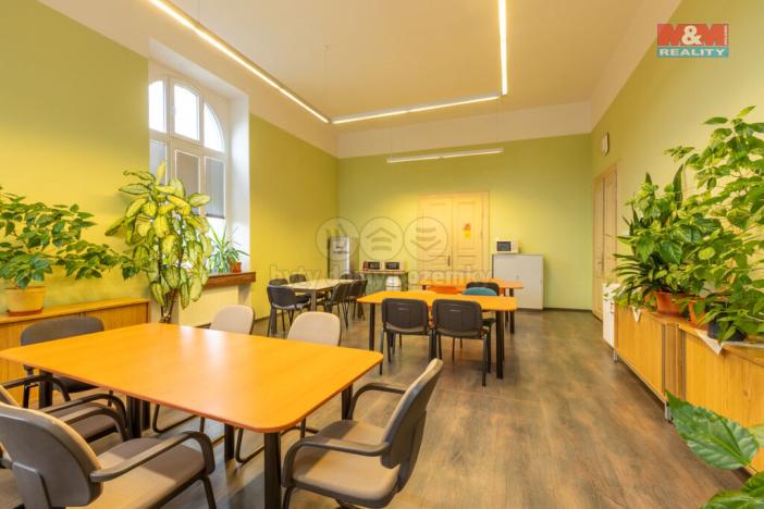 Prodej výrobních prostor, Rumburk - Rumburk 1, Komenského, 2387 m2