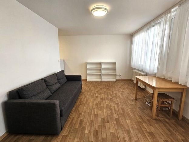 Pronájem bytu 1+kk, Praha, Běchorská, 33 m2