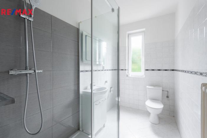 Prodej komerční nemovitosti, Měchenice, Hlavní, 330 m2