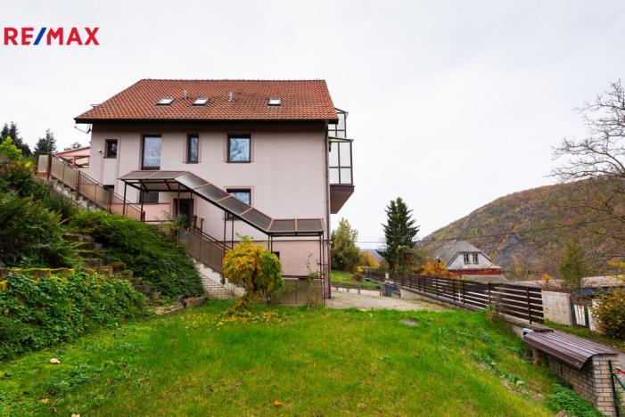 Prodej komerční nemovitosti, Měchenice, Hlavní, 330 m2