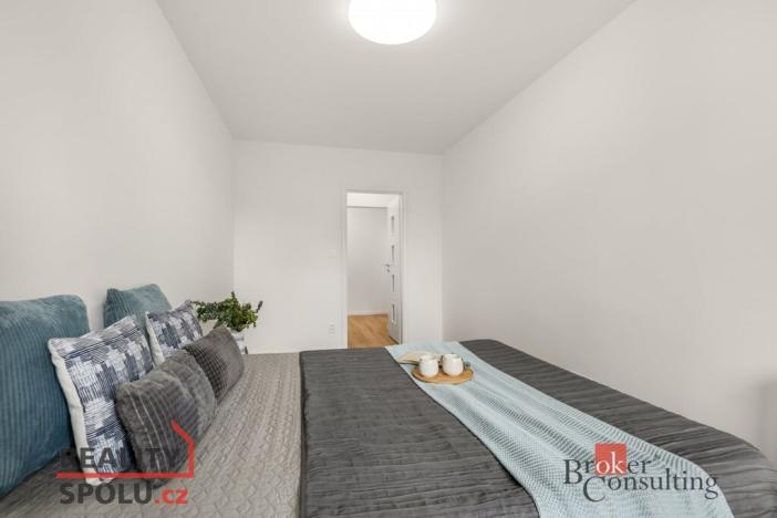 Prodej bytu 3+1, Praha - Modřany, Urbánkova, 79 m2