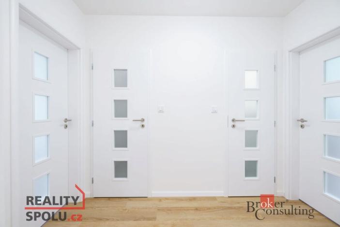 Prodej bytu 3+1, Praha - Modřany, Urbánkova, 79 m2