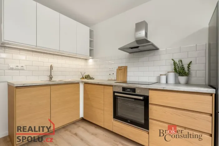 Prodej bytu 3+1, Praha - Modřany, Urbánkova, 79 m2