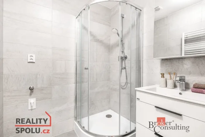 Prodej bytu 3+1, Praha - Modřany, Urbánkova, 79 m2