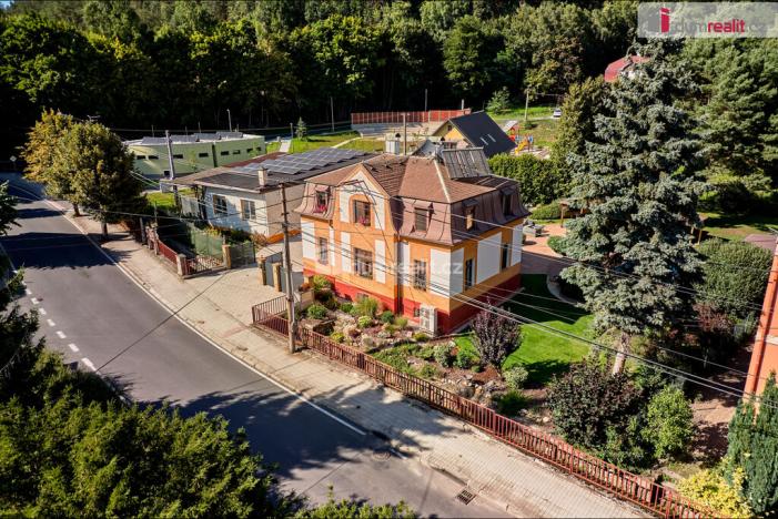 Prodej rodinného domu, Sadov, 372 m2