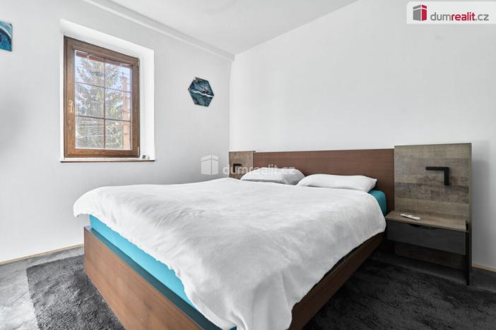 Prodej rodinného domu, Sadov, 372 m2