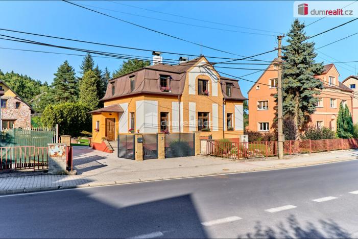 Prodej rodinného domu, Sadov, 372 m2