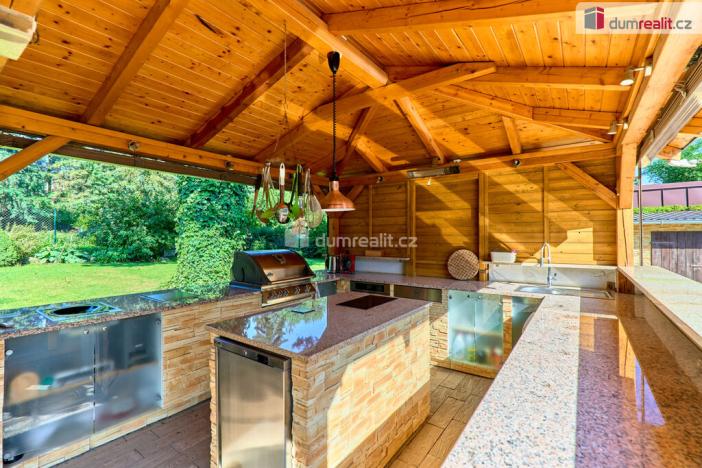 Prodej rodinného domu, Sadov, 372 m2