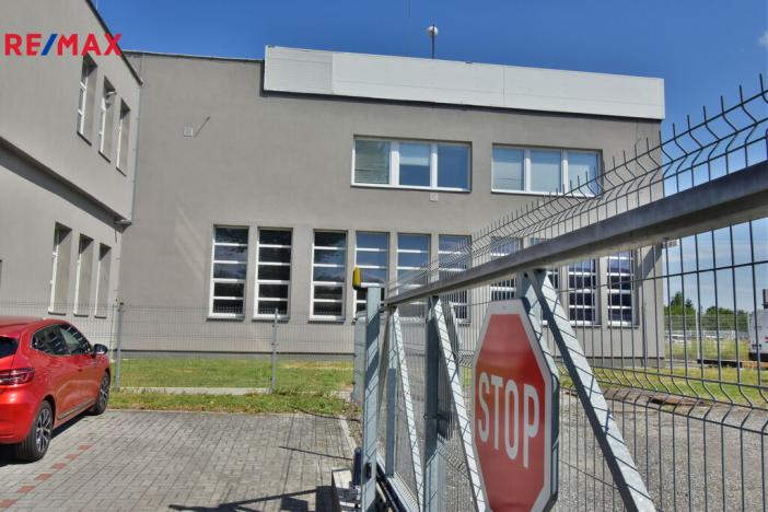 Pronájem skladu, Hradec Králové - Slezské Předměstí, Bratří Štefanů, 754 m2