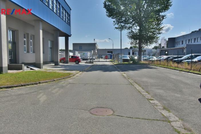 Pronájem skladu, Hradec Králové - Slezské Předměstí, Bratří Štefanů, 754 m2