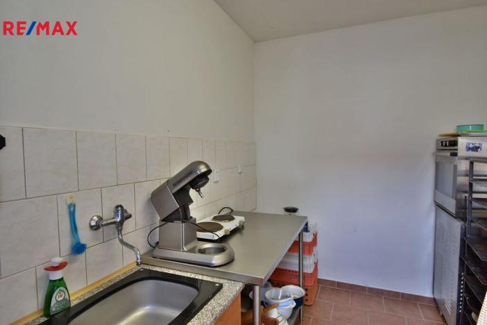 Prodej komerční nemovitosti, Nový Bydžov, Revoluční třída, 109 m2