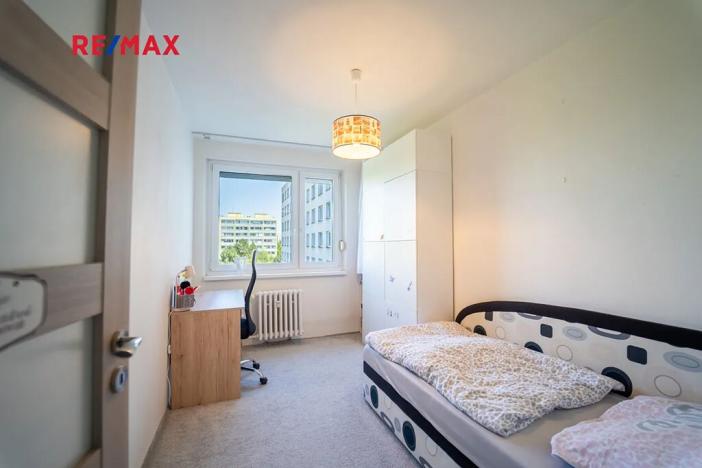 Prodej bytu 4+1, Praha - Řepy, Španielova, 90 m2