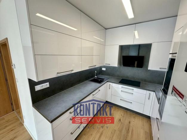 Pronájem bytu 2+kk, České Budějovice, Vrbenská, 83 m2
