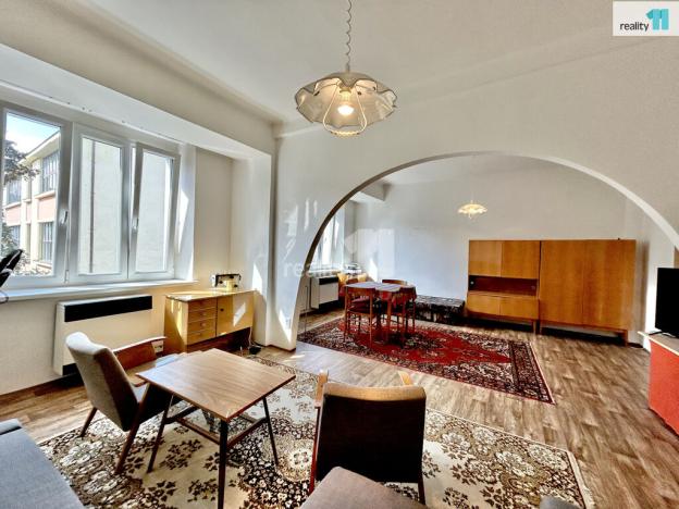 Pronájem bytu 1+kk, Praha - Michle, Adamovská, 46 m2