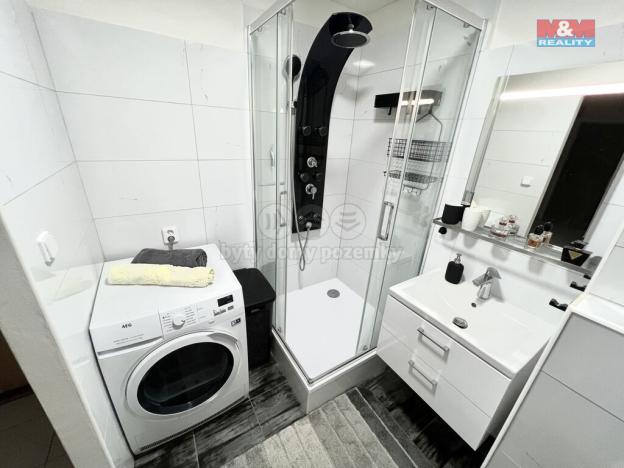 Prodej bytu 3+1, Praha - Černý Most, Kpt. Stránského, 80 m2