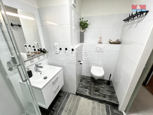 Prodej bytu 3+1, Praha - Černý Most, Kpt. Stránského, 80 m2