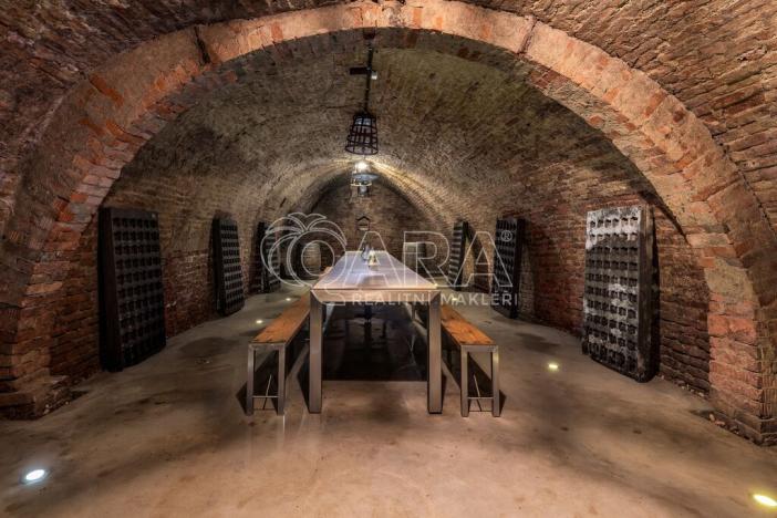 Prodej ubytování, Brod nad Dyjí, 588 m2