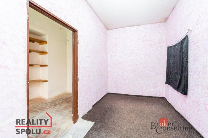 Prodej komerční nemovitosti, Karlovy Vary, Varšavská, 145 m2