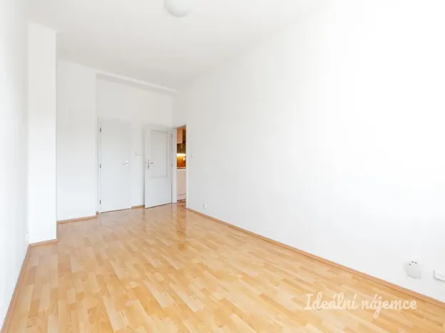 Pronájem bytu 2+kk, Praha - Nusle, Maroldova, 42 m2